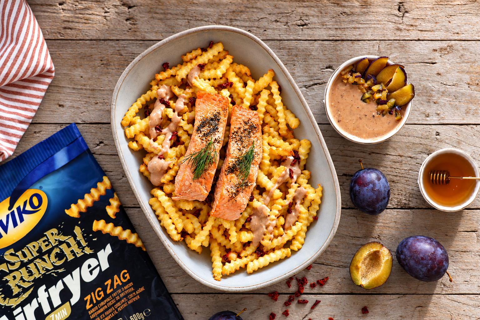 Картофель фри Airfryer Super Crunch Zig Zag с запечённым лососем и дипом из козьего сыра и сливового джема