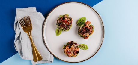 Мини-запеканки из картофельного пюре со шпинатом